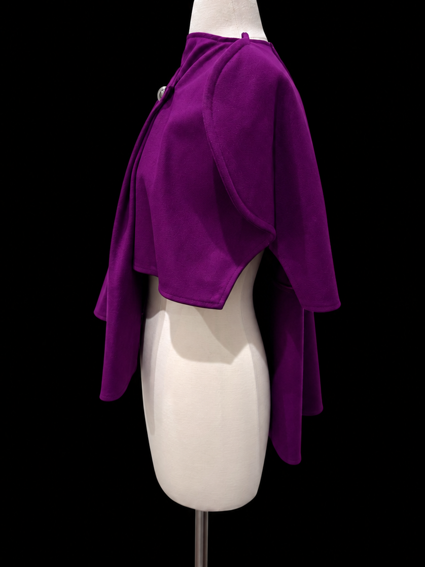 Odd mini cape